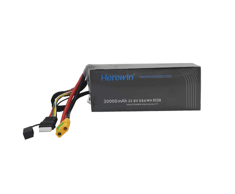 Aqui está um UAV de 30000mAh com bateria 6S1P 22,8V