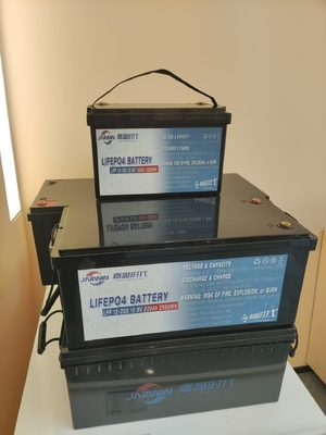 4000 Ciclos 12V 200AH LiFePO4 Bateria de Lítio Pacote Para Campers EV Sistema de vento solar